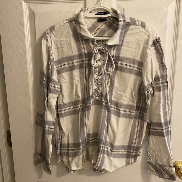 Miss Me Gray and White Patterned Sweater with Lace-up Collar Size S - Picture 1 of 5